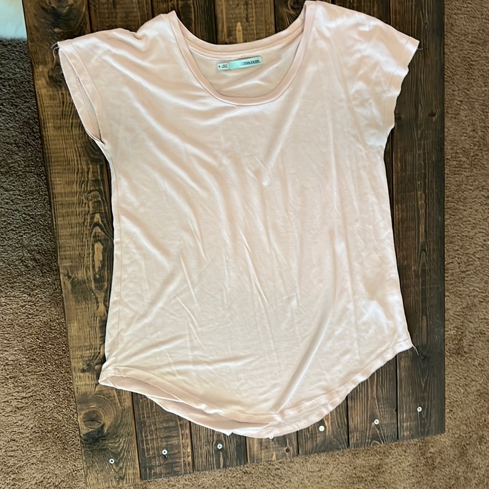 5/$20 💜 Pink Maurice’s Top